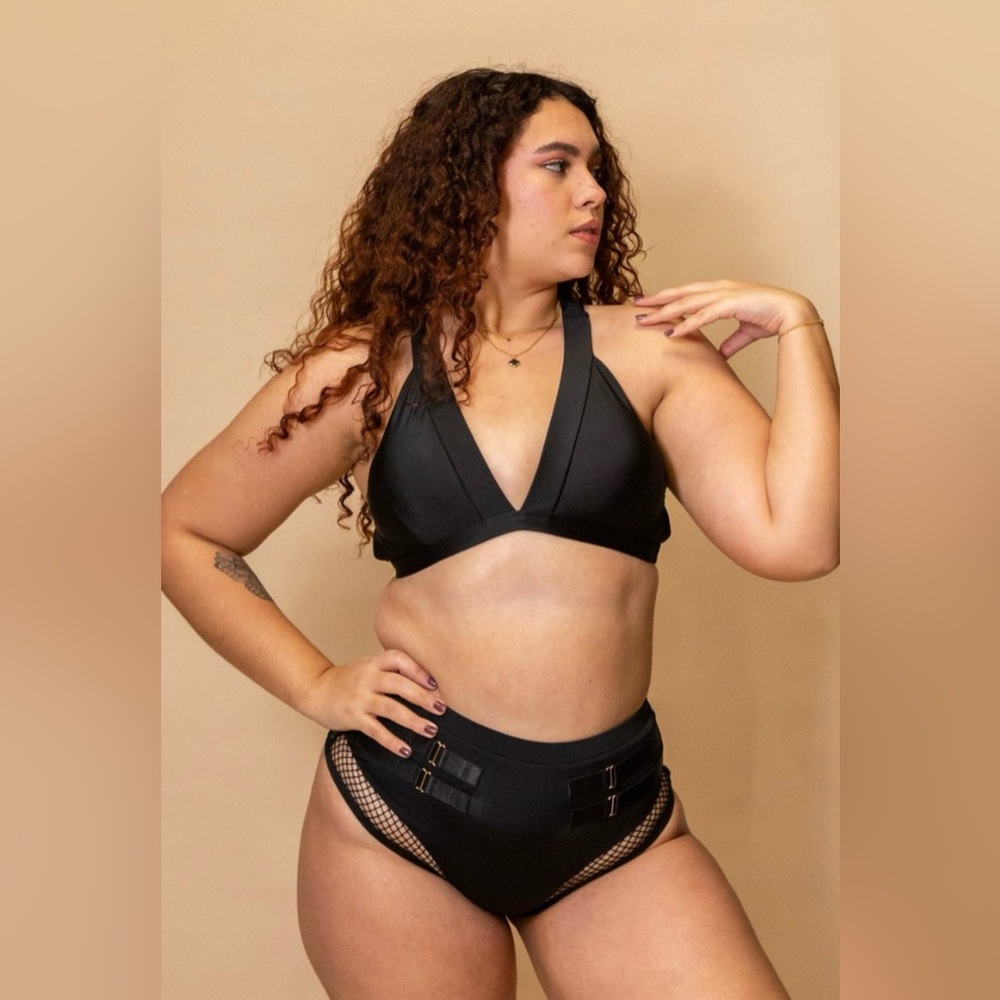 Tatiana Isla Black Pole Top